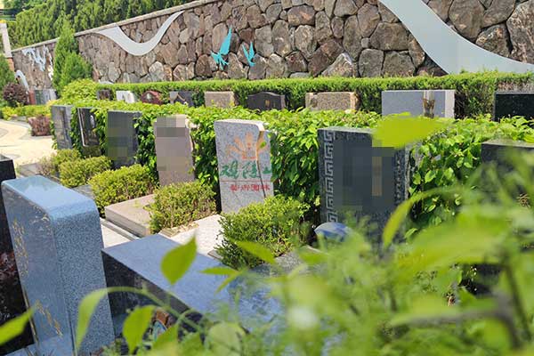 2026沈阳墓地费用解析：观陵山墓园多款墓碑与服务指南